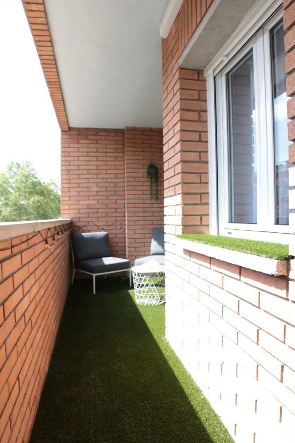 Modern Apartament Al Costat Del Parc De La Devesa Girona Exterior foto